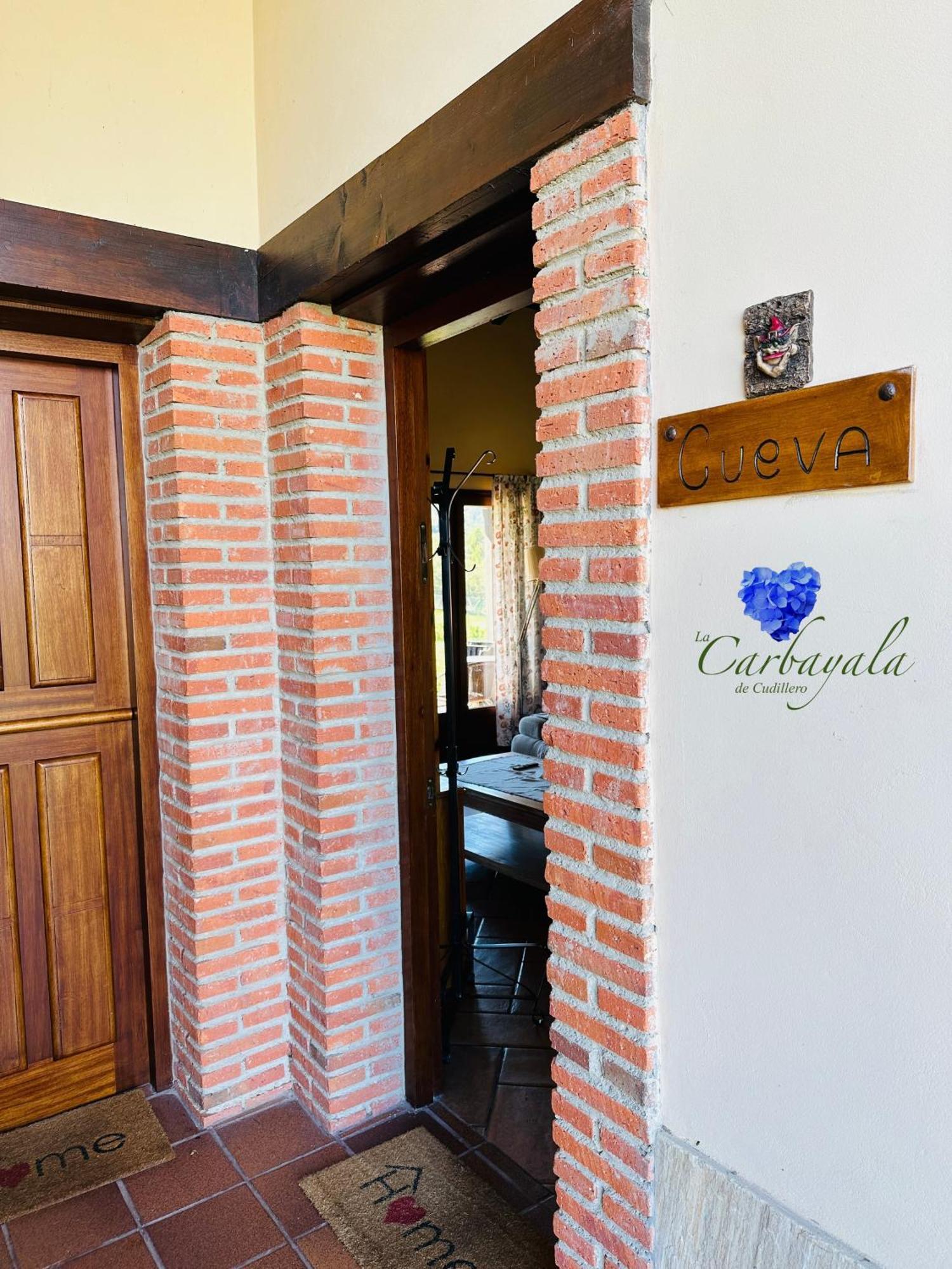 Apartamentos Rurales La Carbayala Oviñana Екстериор снимка