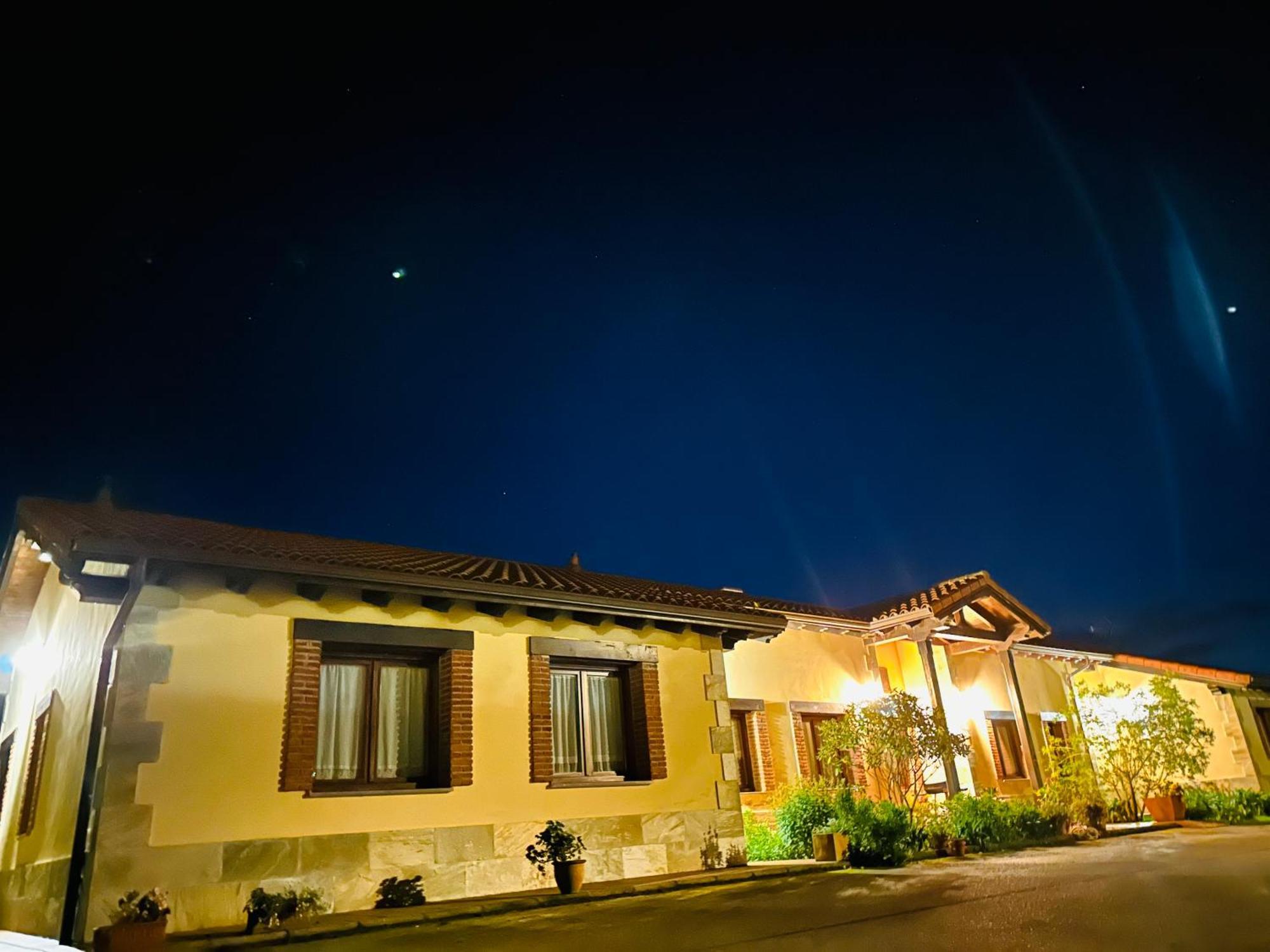 Apartamentos Rurales La Carbayala Oviñana Екстериор снимка