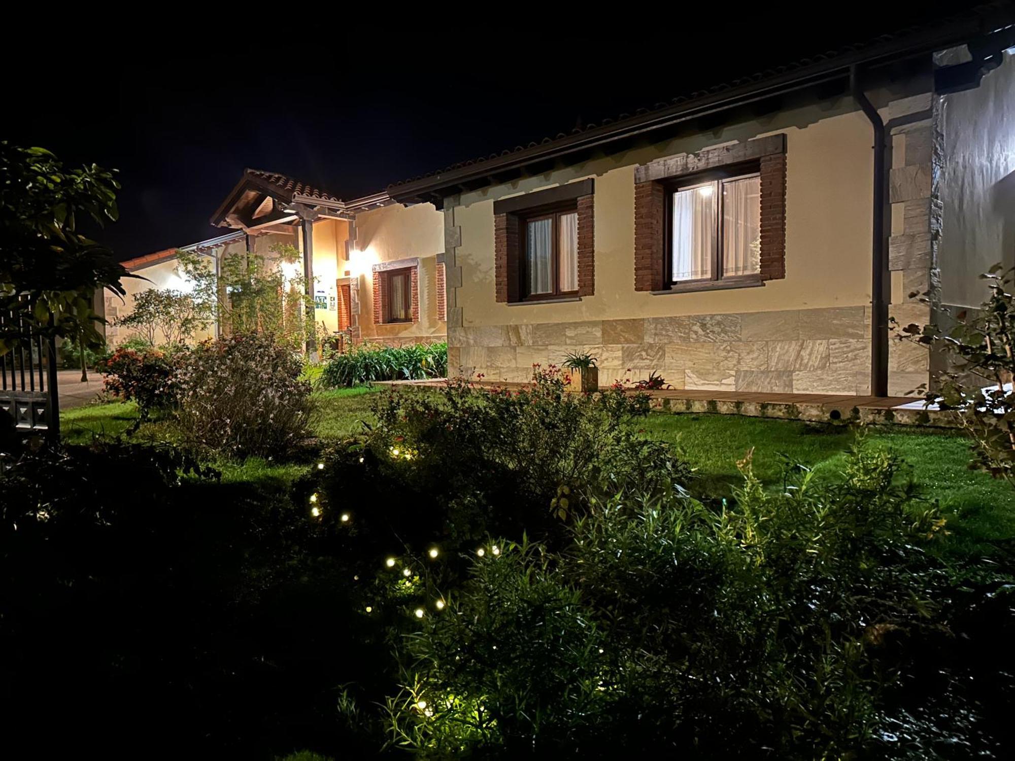 Apartamentos Rurales La Carbayala Oviñana Екстериор снимка